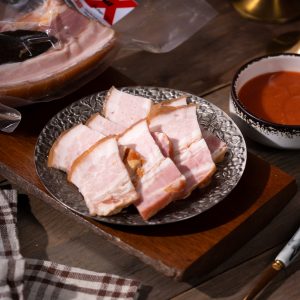 BA CHỈ XÔNG KHÓI LAVROV